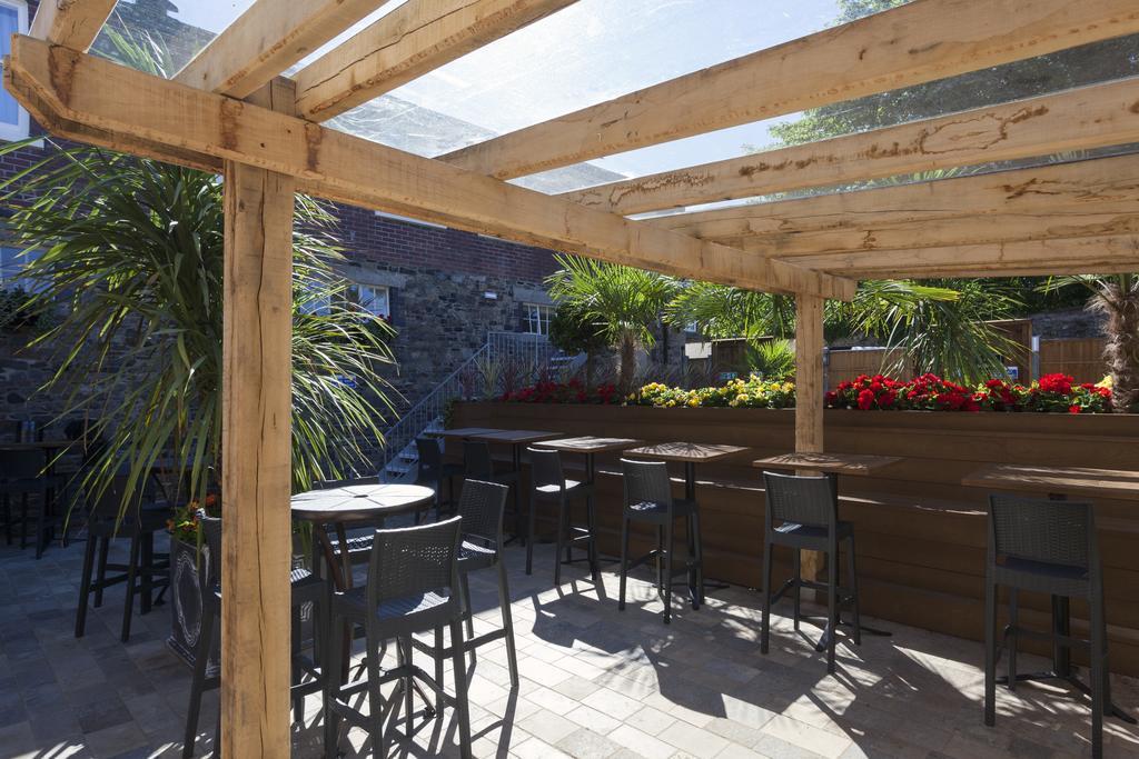 The White Hart Hotel Wetherspoon Okehampton Bagian luar foto
