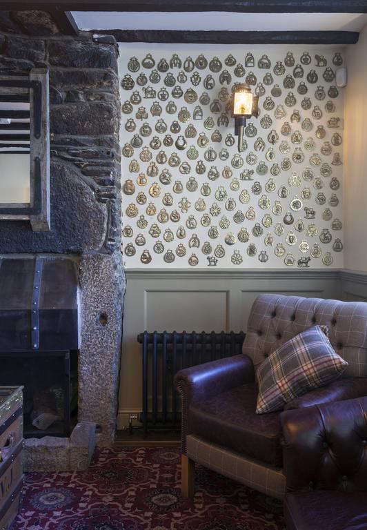 The White Hart Hotel Wetherspoon Okehampton Bagian luar foto